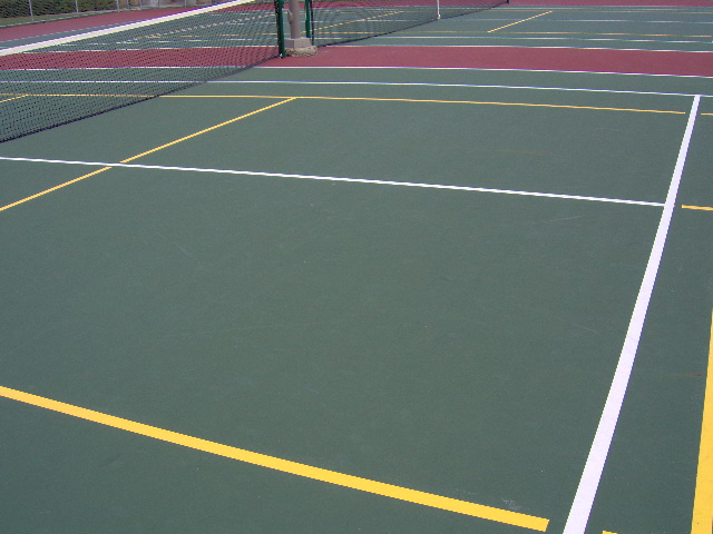how to paint a pickleball court